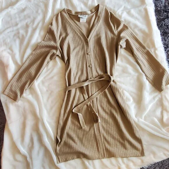 Long Cardigan - Picture 2 of 2